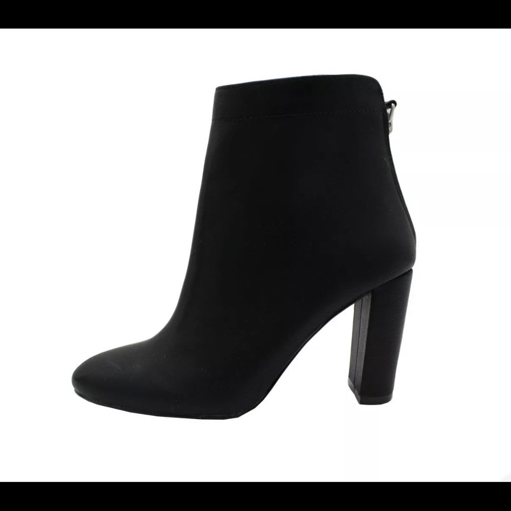 WOMEN’S BLACK FAUX LEATHER BOOTIES BLOCK HEEL